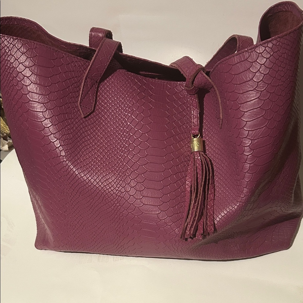 Chic Textured Purple Tote Bag